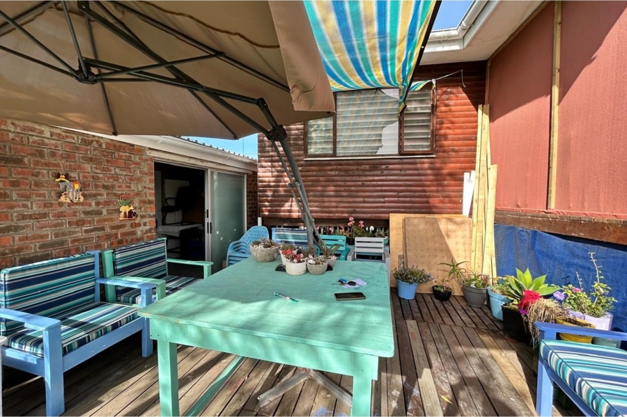 3 Bedroom Property for Sale in Sunrise On Sea Eastern Cape